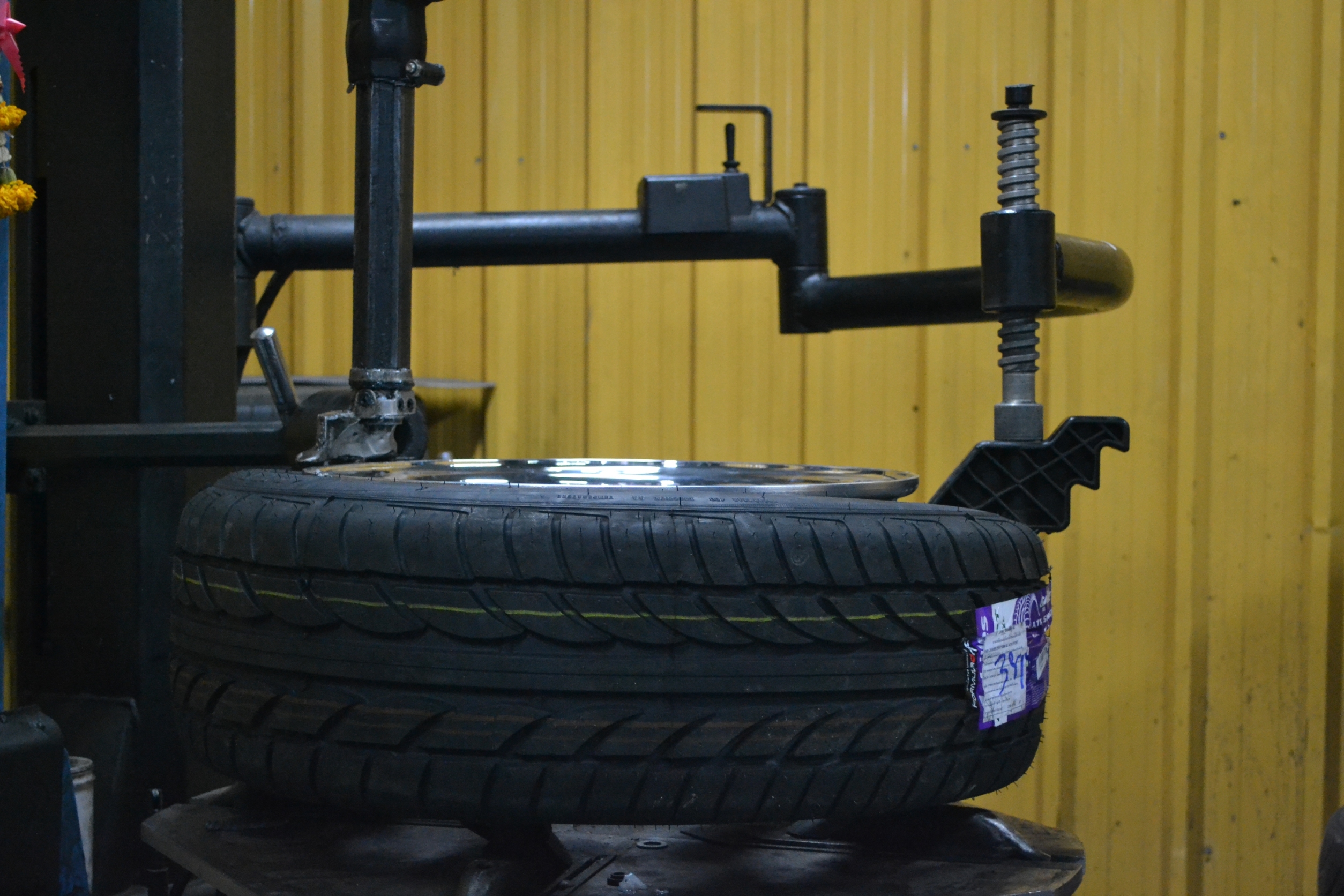 ยางใหม่ ACHILLES ATR SPORT 215-55-17 เส้น 1490 ปกติ 2800