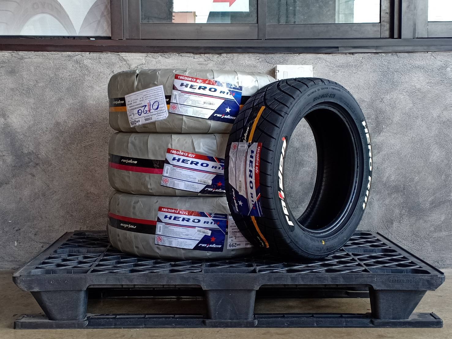 RAIDEN 195/50R15 HERO R111