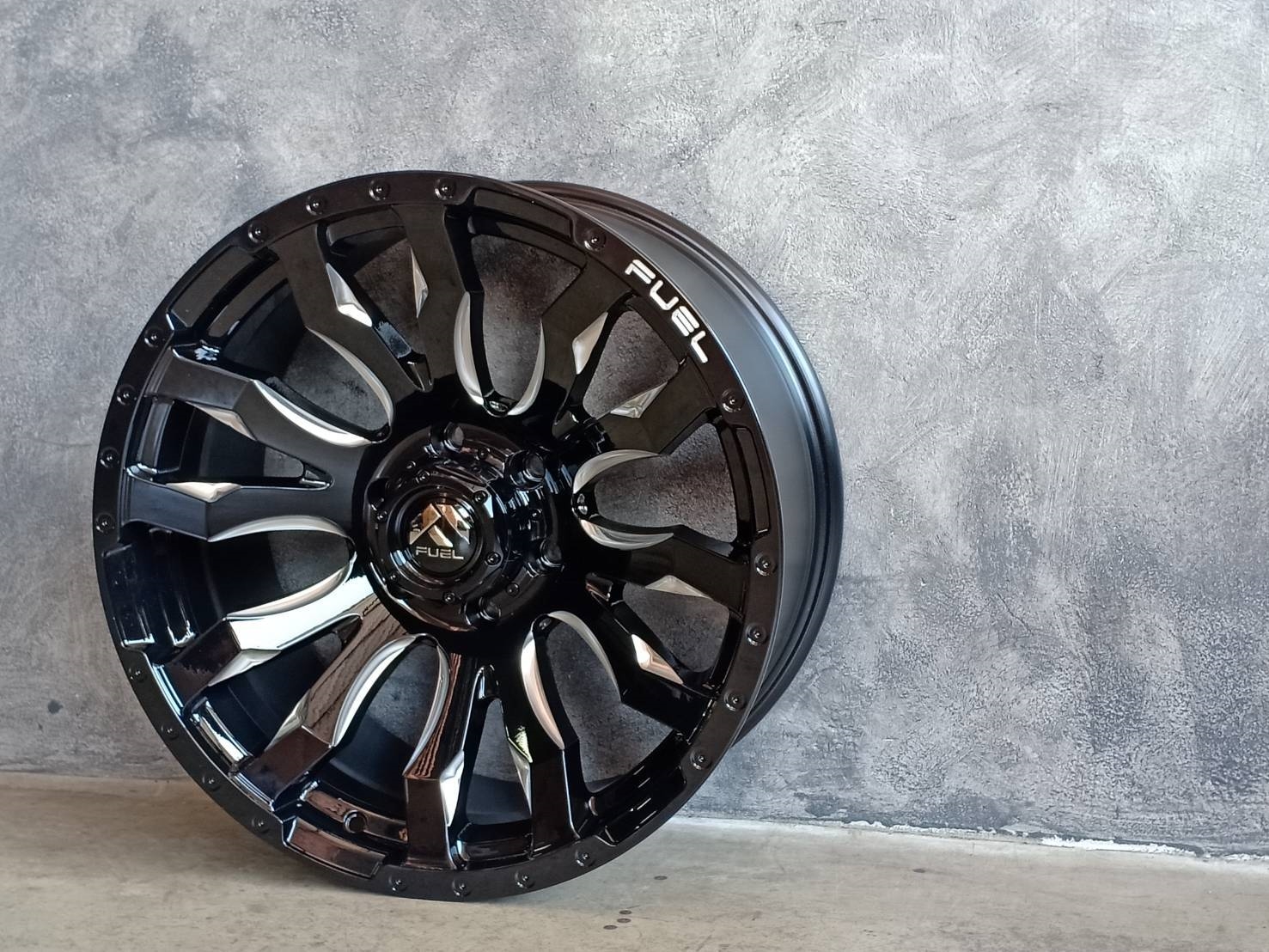 ล้อแท้ FUEl-BLITZ ขอบ20นิ้ว ลดราคาพิเศษ