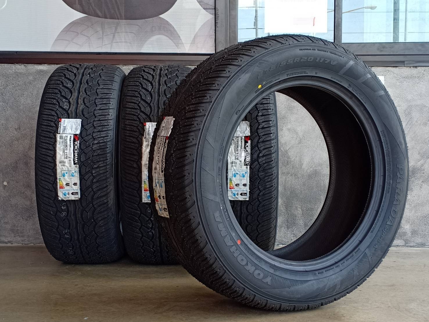 YOKOHAMA 275/55R20 PARADA PA02 117V MADE IN JAPAN