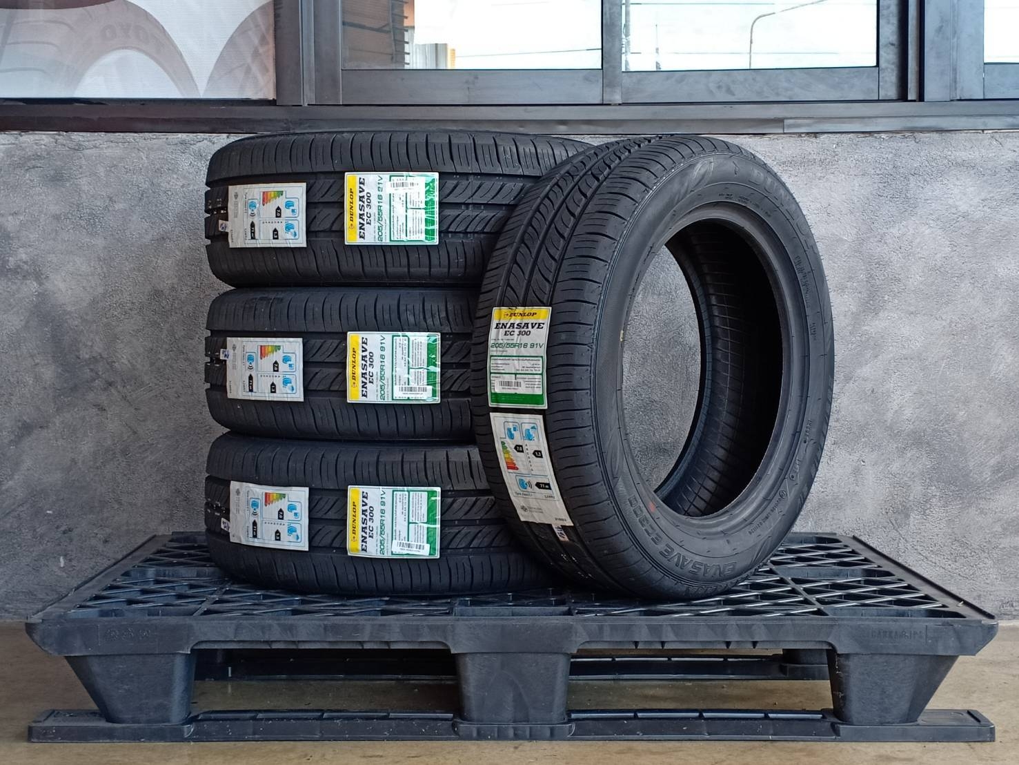 DUNLOP 205/55R16 ENASAVE EC 300 91V MADE IN THAILAND