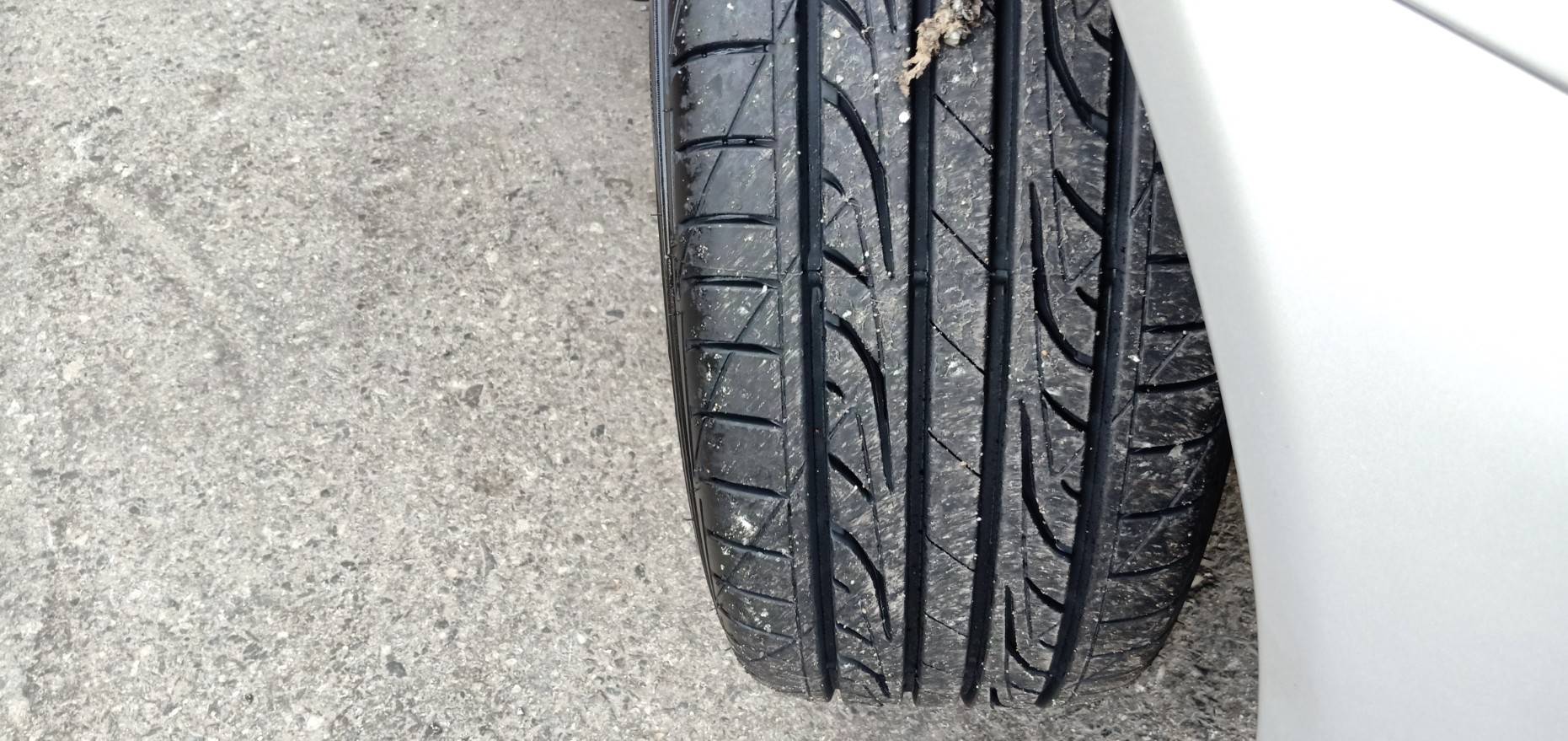 DUNLOP LM704 215-55-17 ซื้อ2แถม2 ใส่ CAMRY