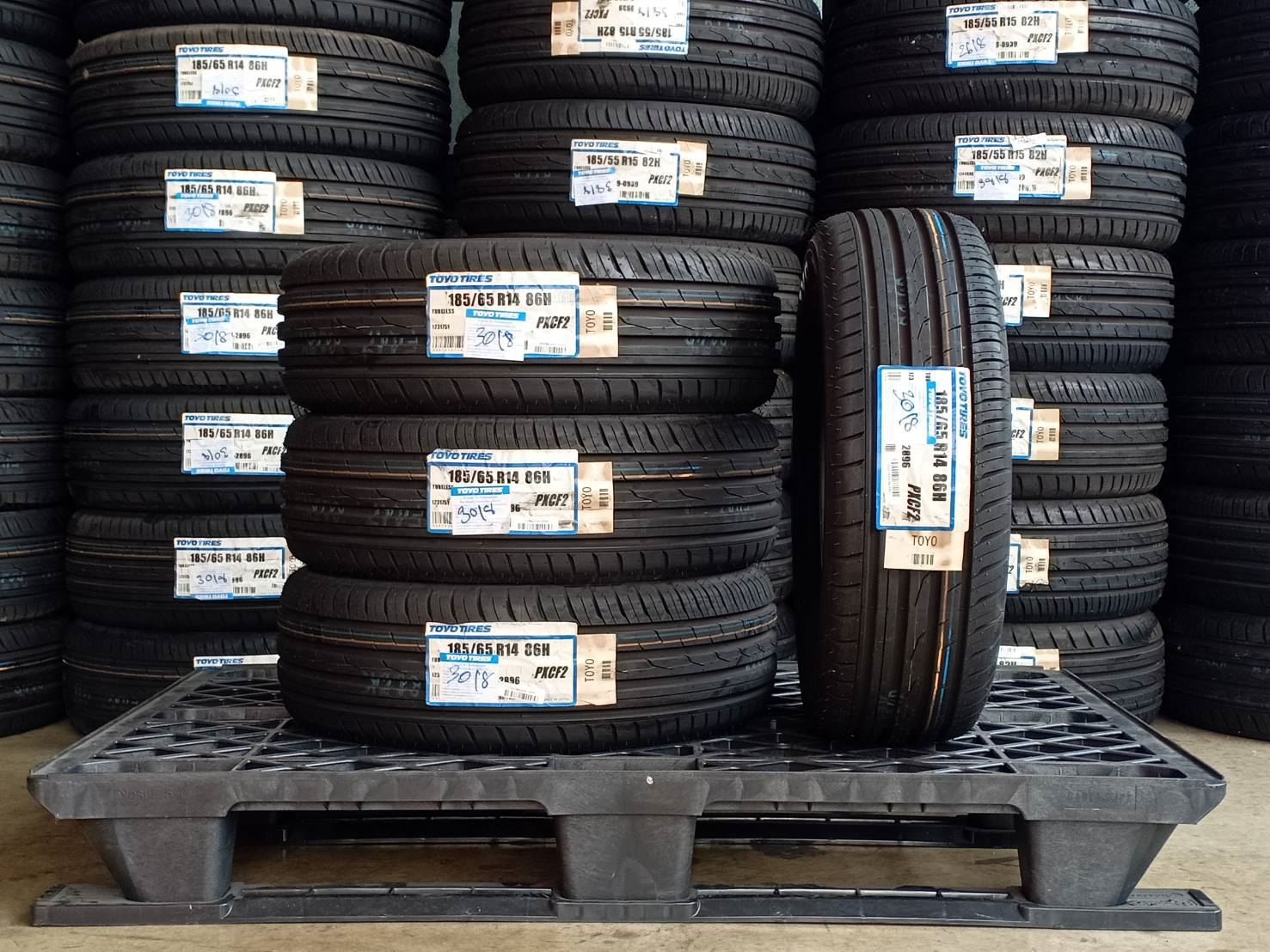 TOYO 185/65R14 PROXES CF2 86H MADE IN JAPAN