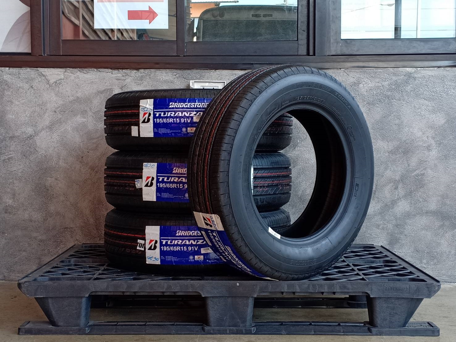 BRIDGESTONE 195/65R15 TURANZA T005A 91V MADE IN THAILAND