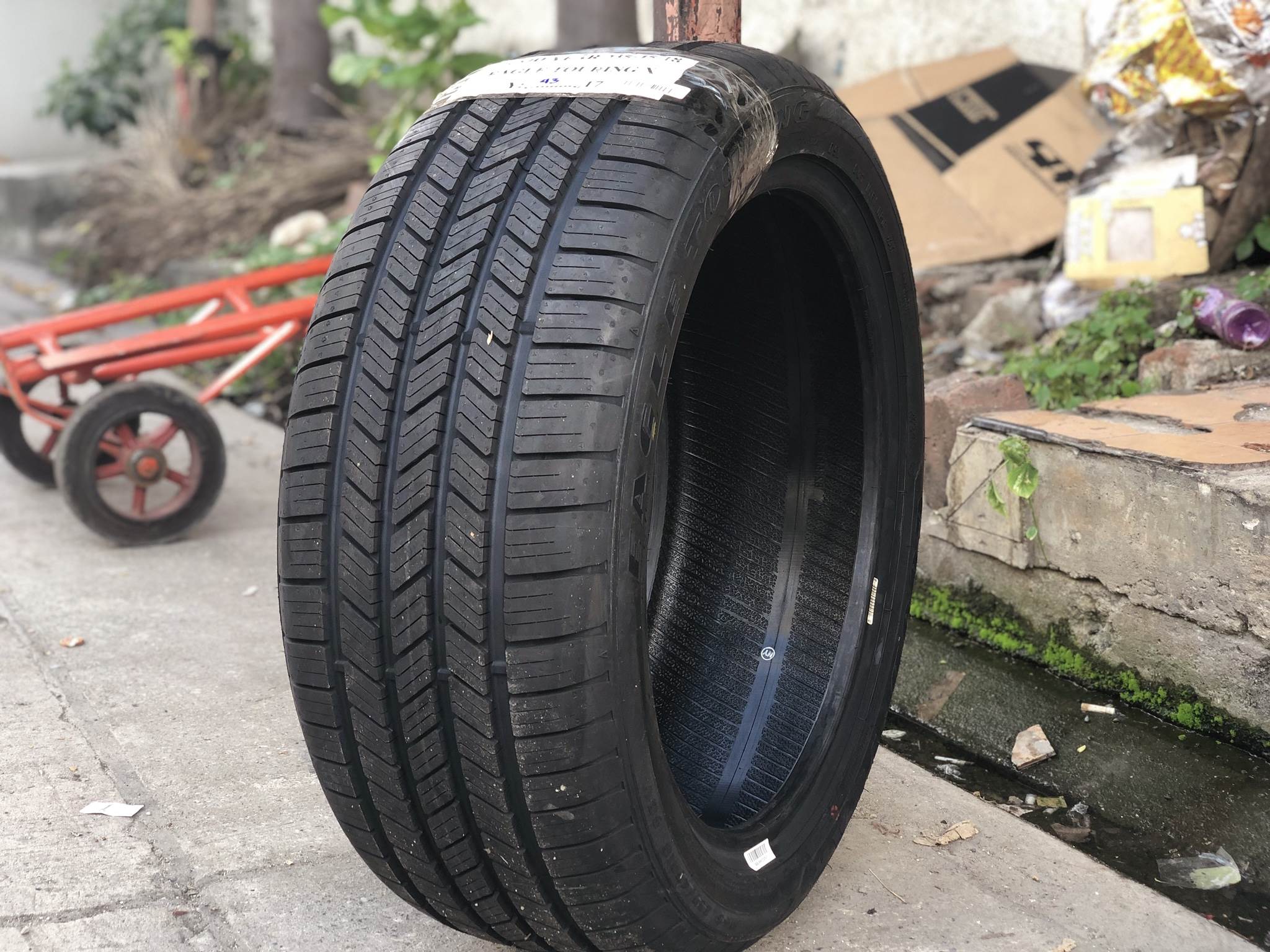 GOODYEAR EAGLE TOURING X 235/45-18 เส้น 2900 ปกติ 5500 ปี17
