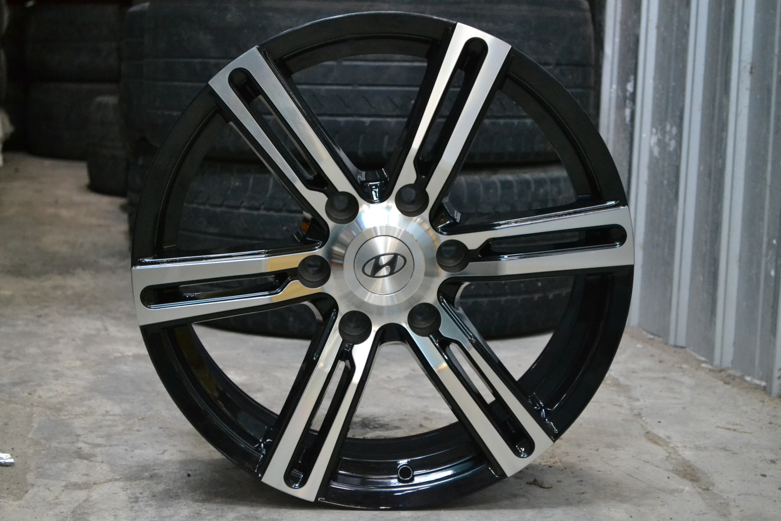 ล้อใหม่ สำหรับ HYUNDAI ขอบ18 ราคาพิเศษ