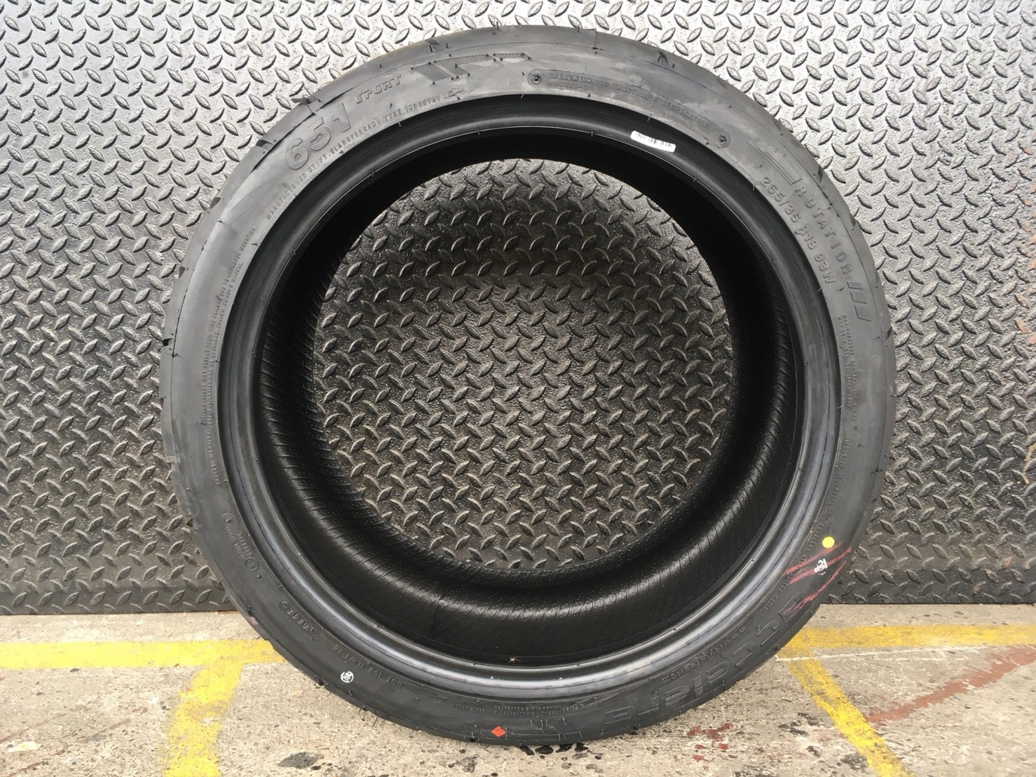 #แนะนำยางใหม่_คุณภาพดีเยี่ยม #ACCEELRA_651_SPORT 265/35R18 ปี18