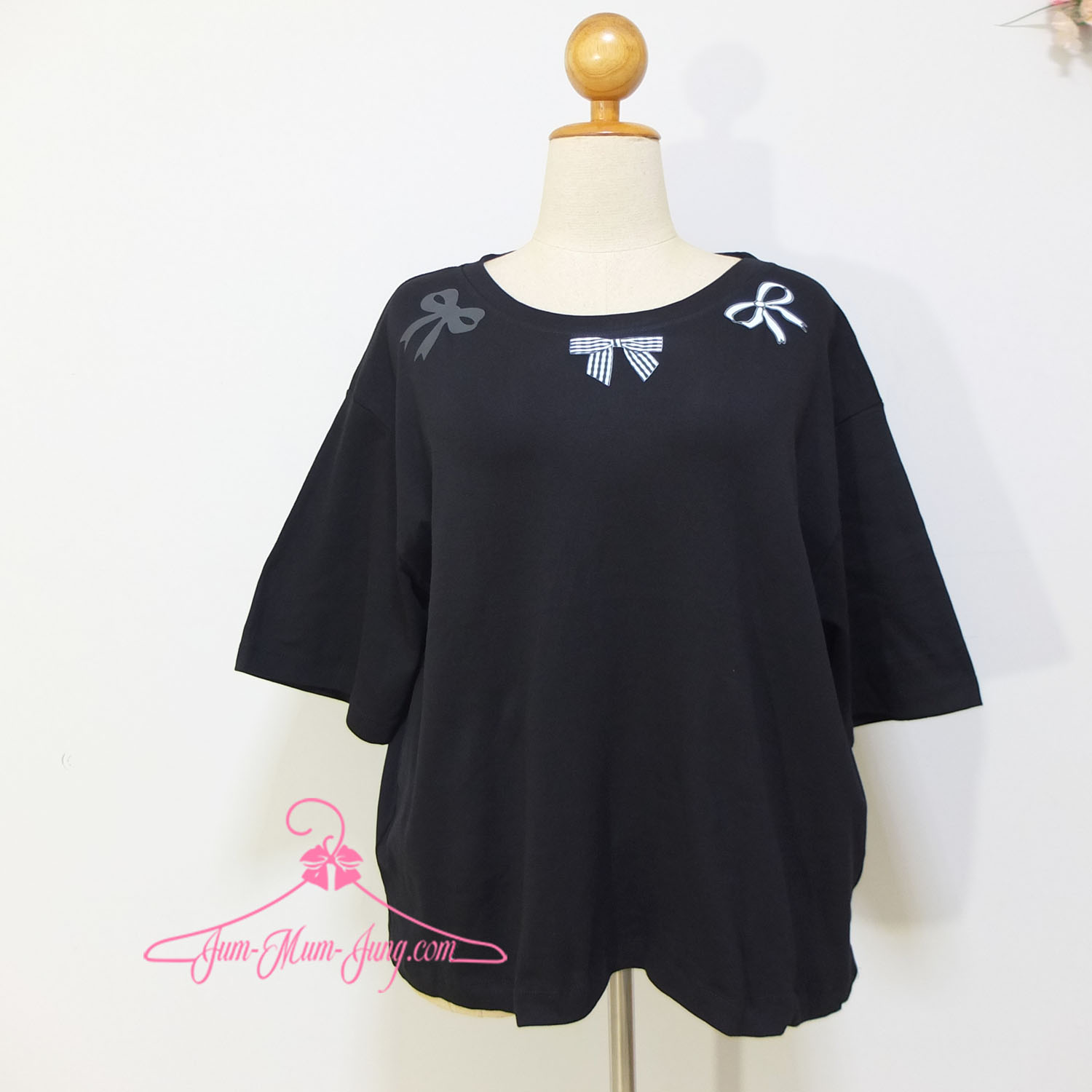 *อก52-54นิ้ว*เสื้อคนอ้วนผ้ายืดดำสกรีนลายโบว์3ดอก เนื้อผ้ายืดได้เยอะ สวยน่ารักมากๆค่ะ