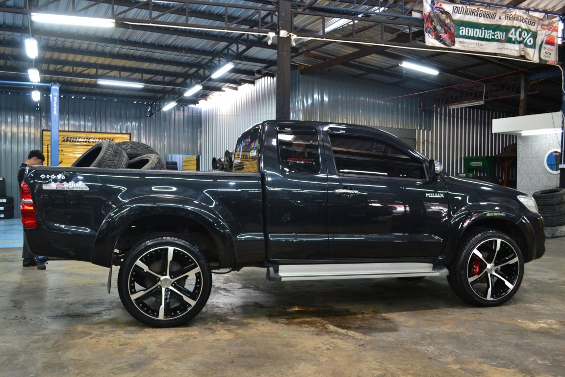 SUNNY 265/40-22 เส้น 3250 บาท ปกติ 4800 บาท ลด คุ้ม