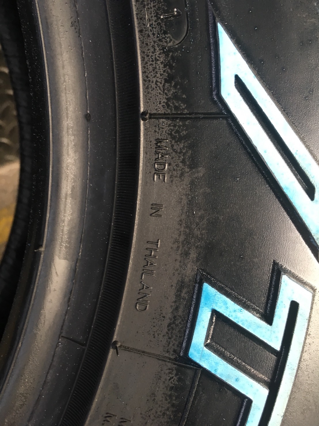 MAXXIS AT700 245-70-16 ราคาพิเศษ