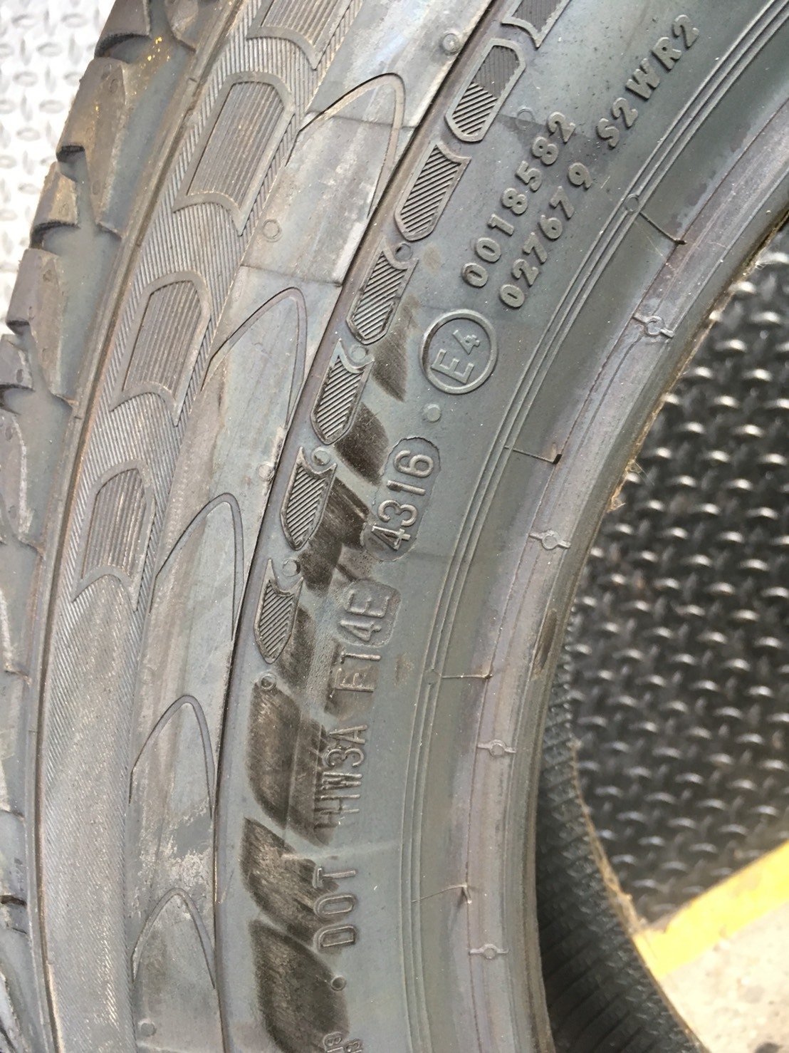 CONTINENTAL VANCO2 235/60-17 เส้น 4800 ปกติ 8500