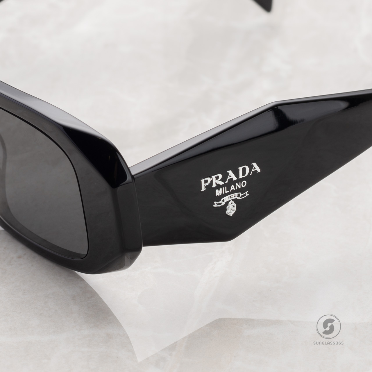 แว่นกันแดด PRADA Symbole PR17WSF 1AB5S0 Black