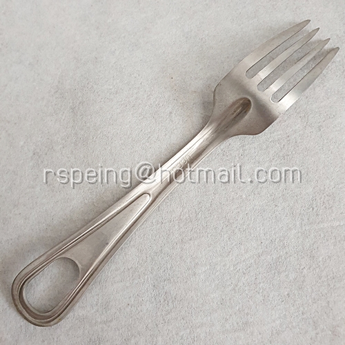 ส้อมสแตนเลสทหารสหรัฐฯ แท้ รุ่นสงครามเวียดนาม ยี่ห้อ U.C.C.O.