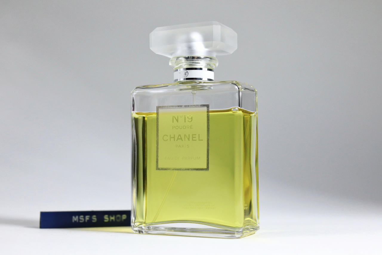 [มือสอง] 🌟CHANEL N°19 Poudre EDP 100ml Spray แบบสเปรย์ - น้ำหอมมือสอง