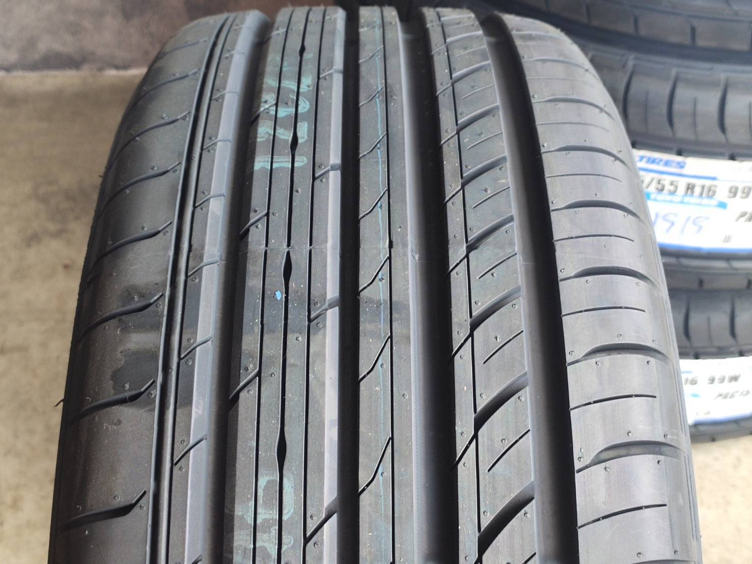 TOYO 225/55R16 99W PXC1S MAXLOAD 775KG JAPAN