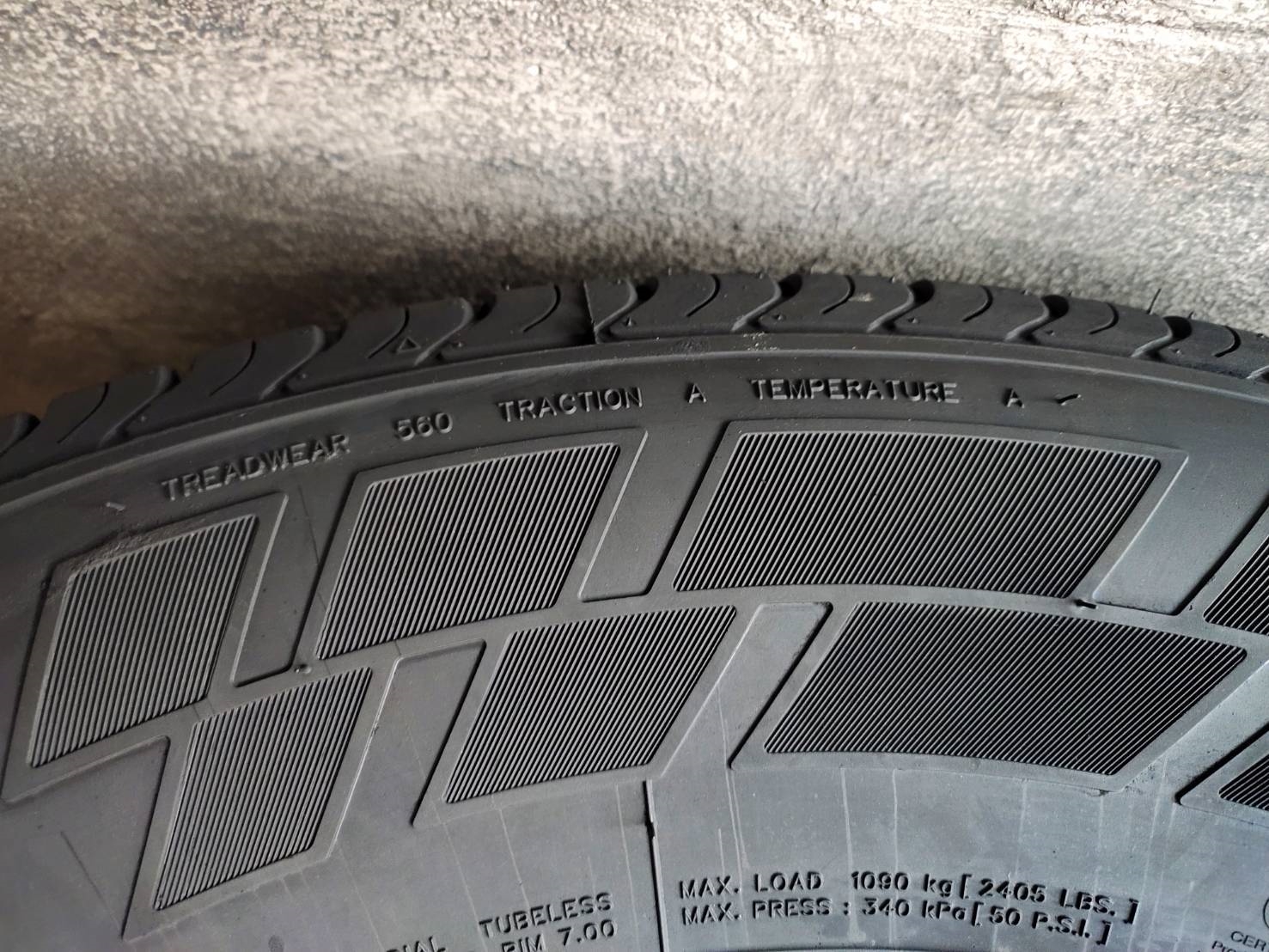 DEESTONE PAYAK HT603 245/70R16 111H XL TW:560