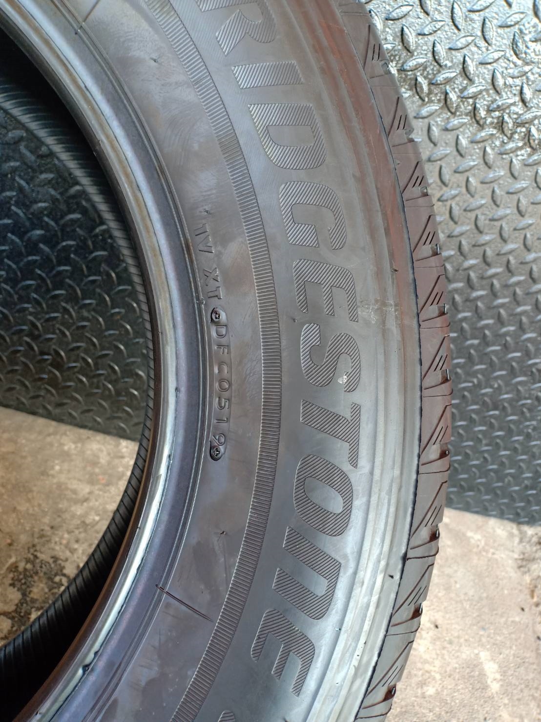 ยางใหม่ปี19 BRIDGESTONE EP850 265/60-18 ราคาถูก