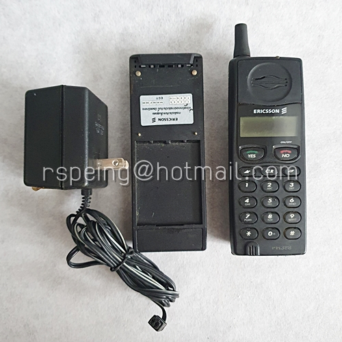 มือถือปุ่มกด Ericsson PH388 พร้อมแท่นชาร์จและอะแดปเตอร์