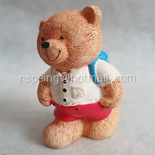 ฟิกเกอร์เรซิ่น หมีไปโรงเรียน