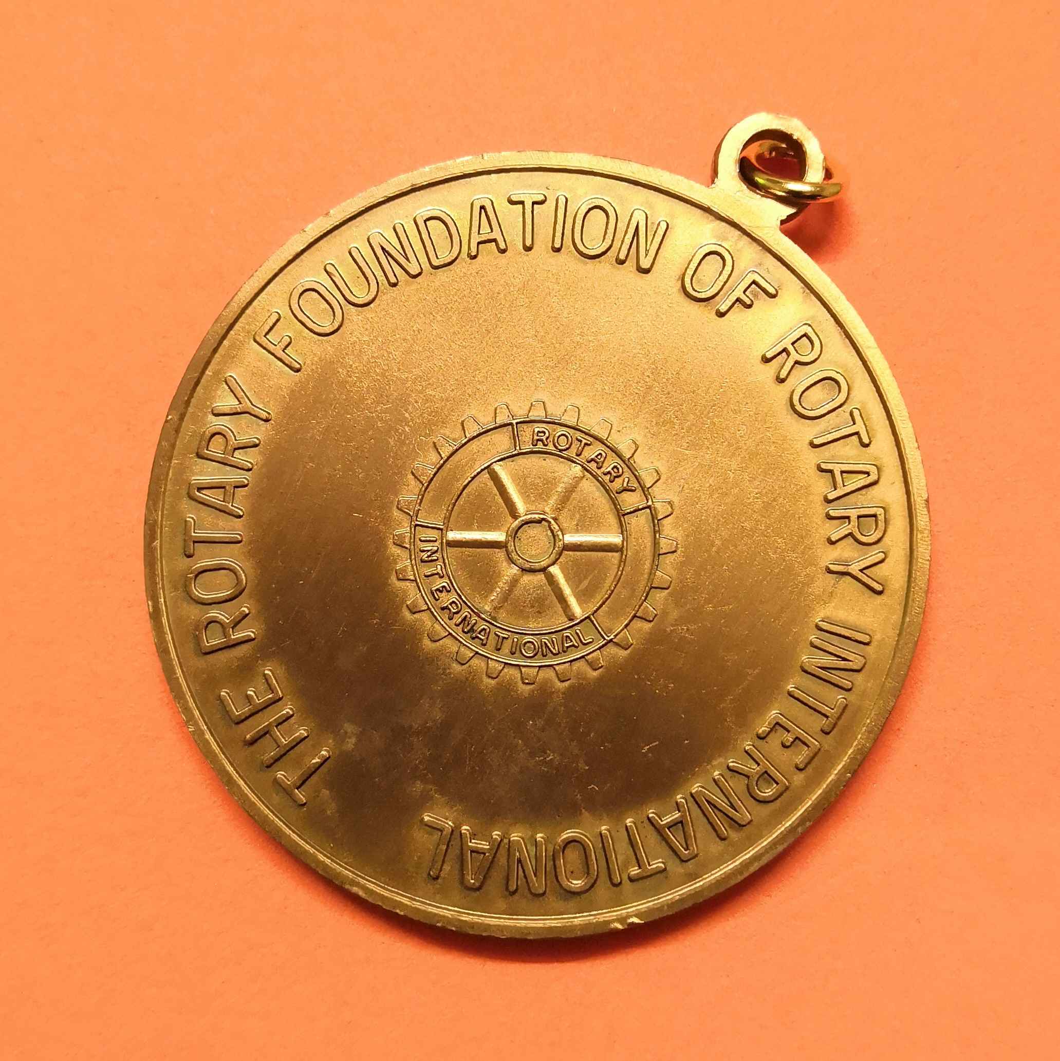 เหรียญ PAUL HARRIS FELLOW, THE ROTARY FOUNDATION OF ROTARY INTERNATIONAL เนื้อโลหะ ขนาด 5.2 เซน