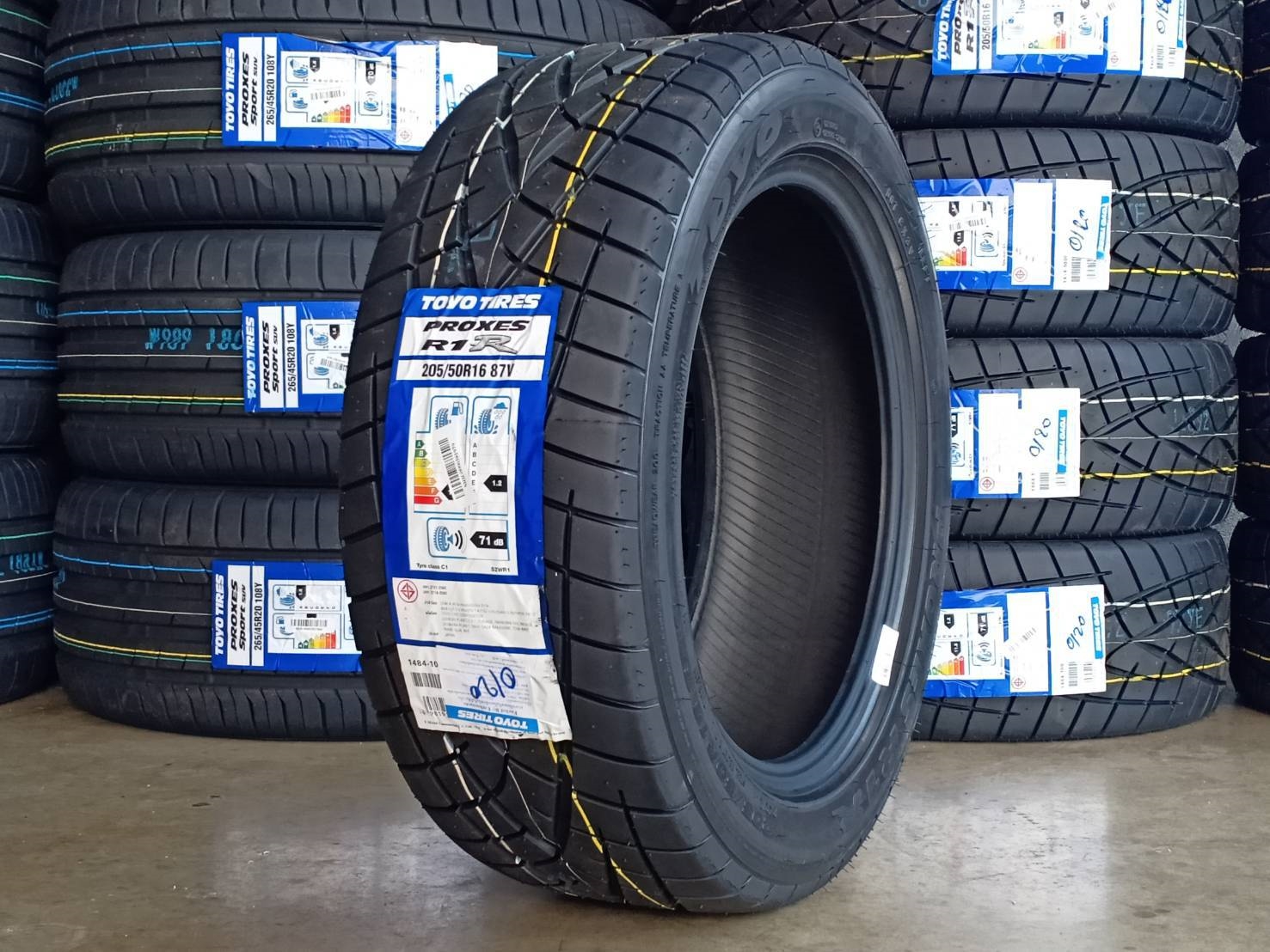 TOYO PROXES R1R 205/50R16 ปี20
