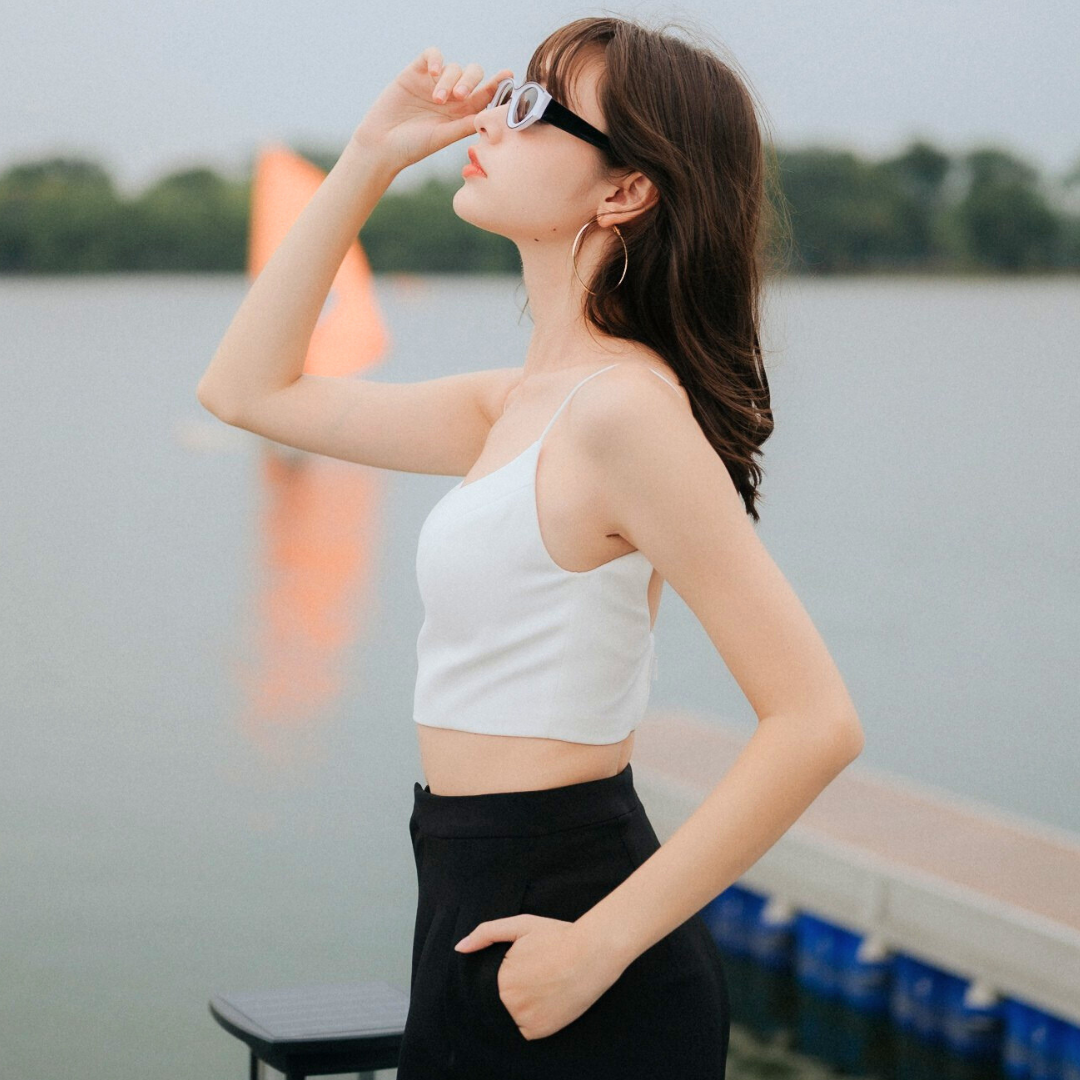 Lism S-031 Sleek Curve Cami เสื้อสายเดี่ยวอกโค้งเป๊ะสะกดทุกสายตา