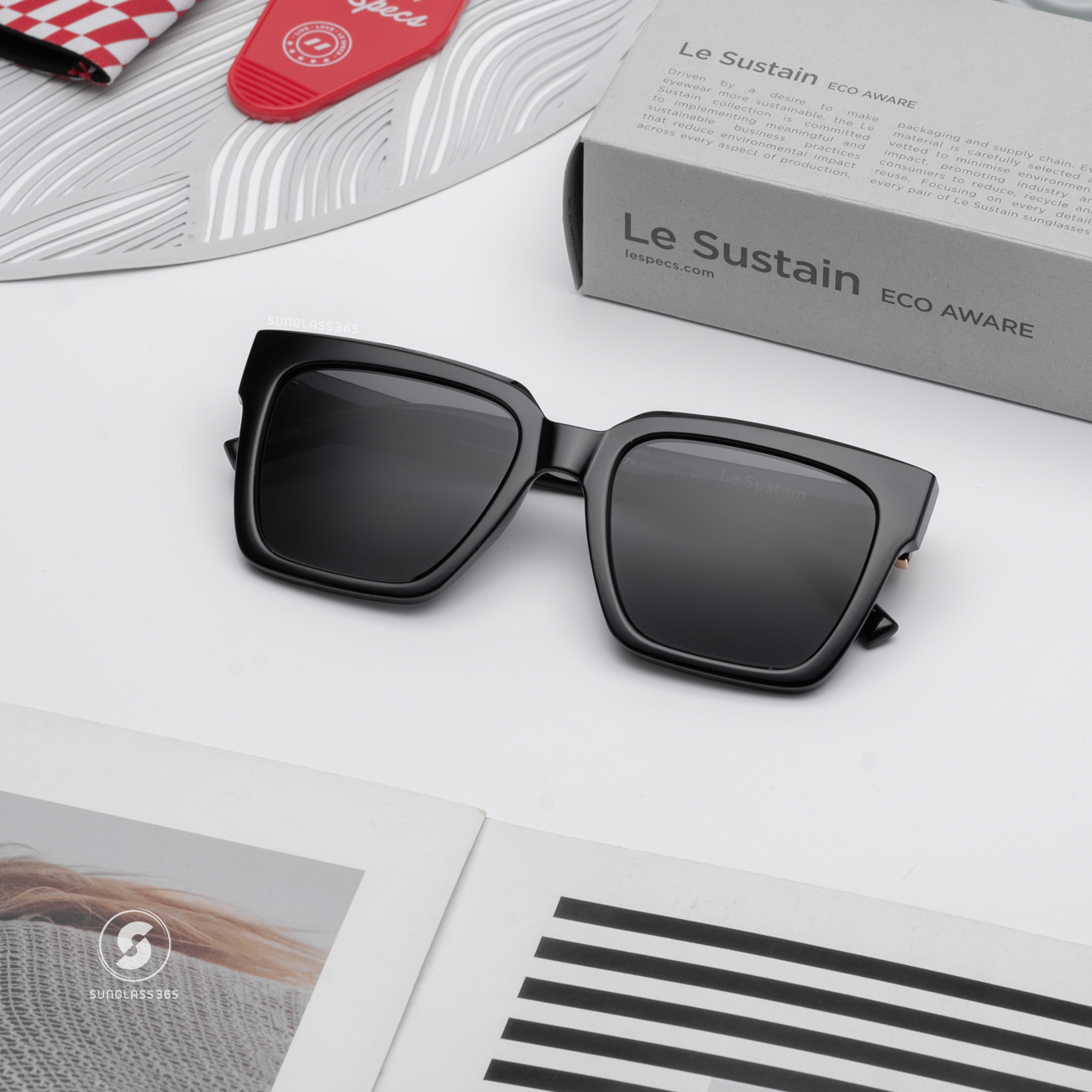 แว่นกันแดด Le Specs LSP2429708 TRAMPLER Black