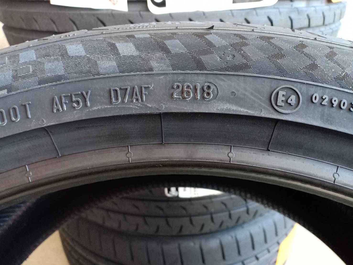 CONTINENTAL MC6 275/35-20 ปี18 ลดราคาพิเศษ