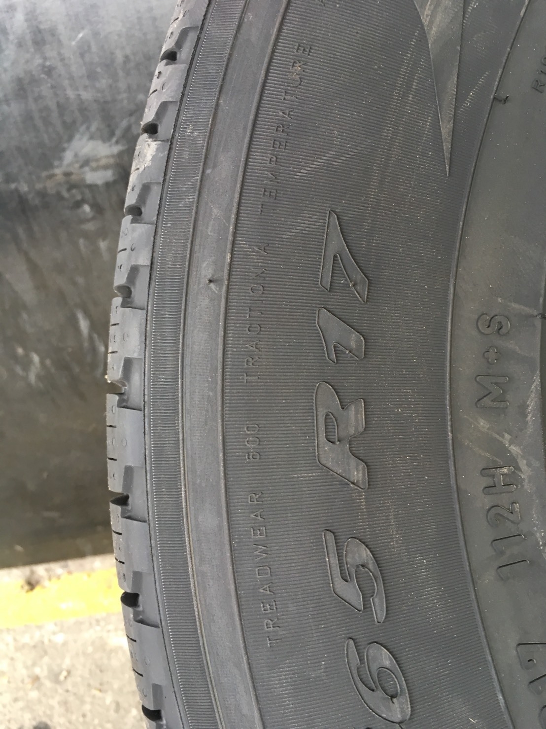 PIRELLI SCORPION VERDE ALL SEASON+ 265/65-17 เส้น 5100 บาท ปี18 ปกติ 8500