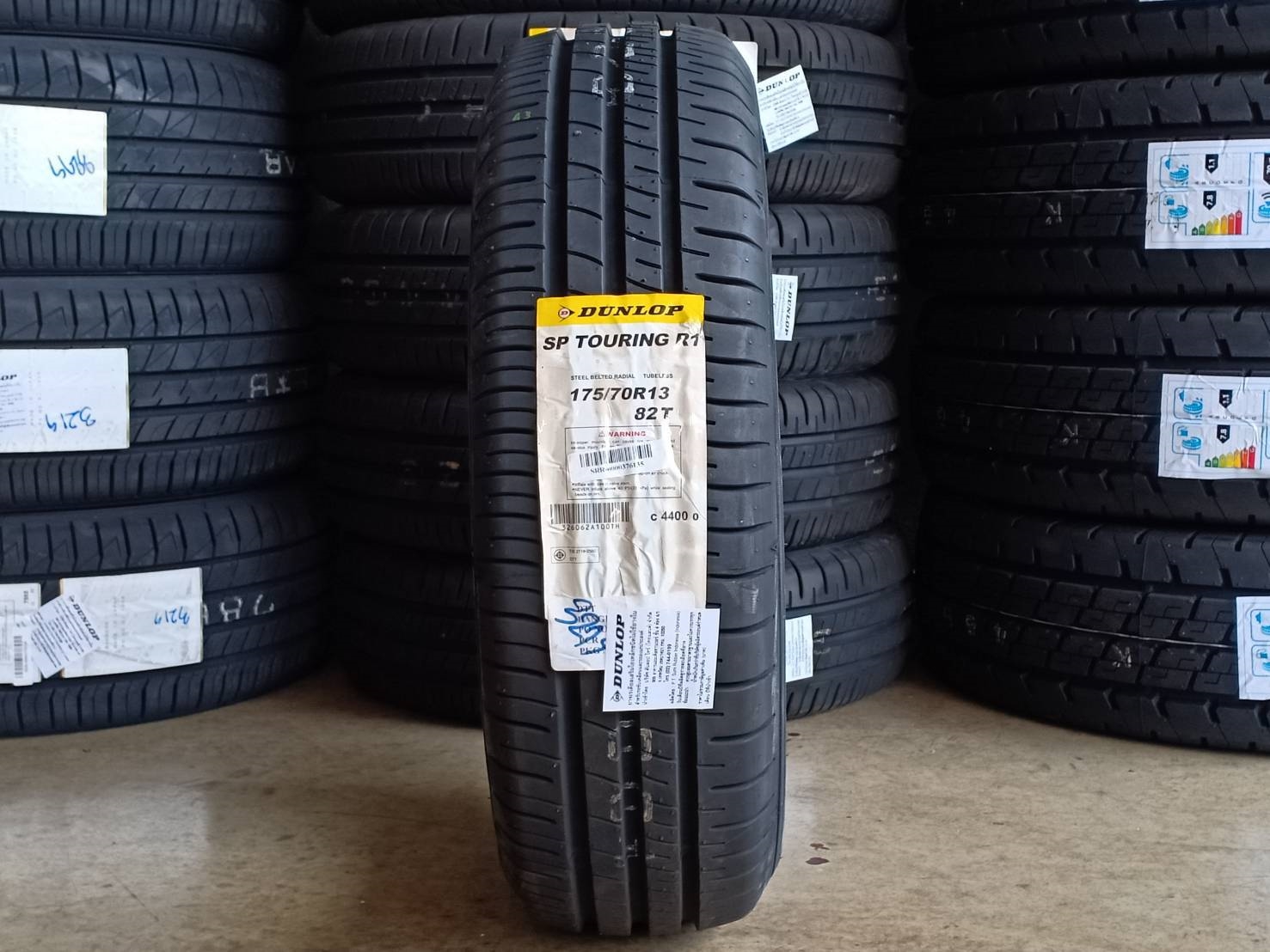 DUNLOP SP TOURING R1 175/70R13 82T (ปี19)