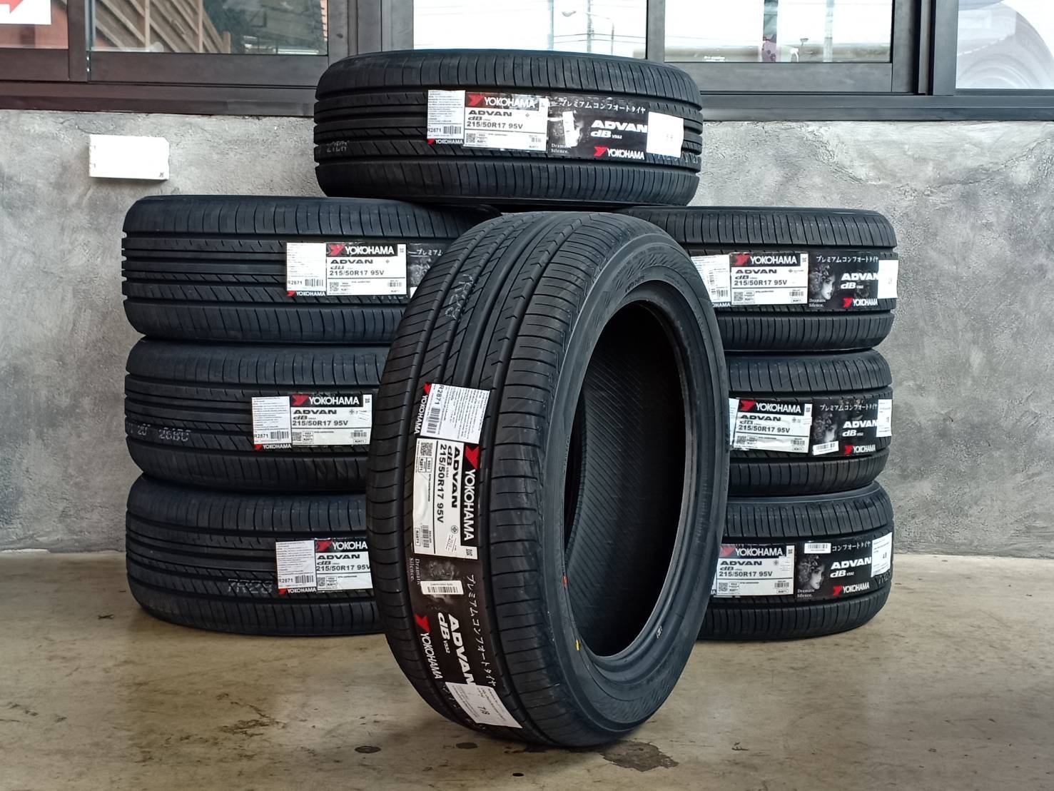 YOKOHAMA V552 215/50-17 ปี19 ซื้อ4เส้น รับส่วนลด1000 บาท