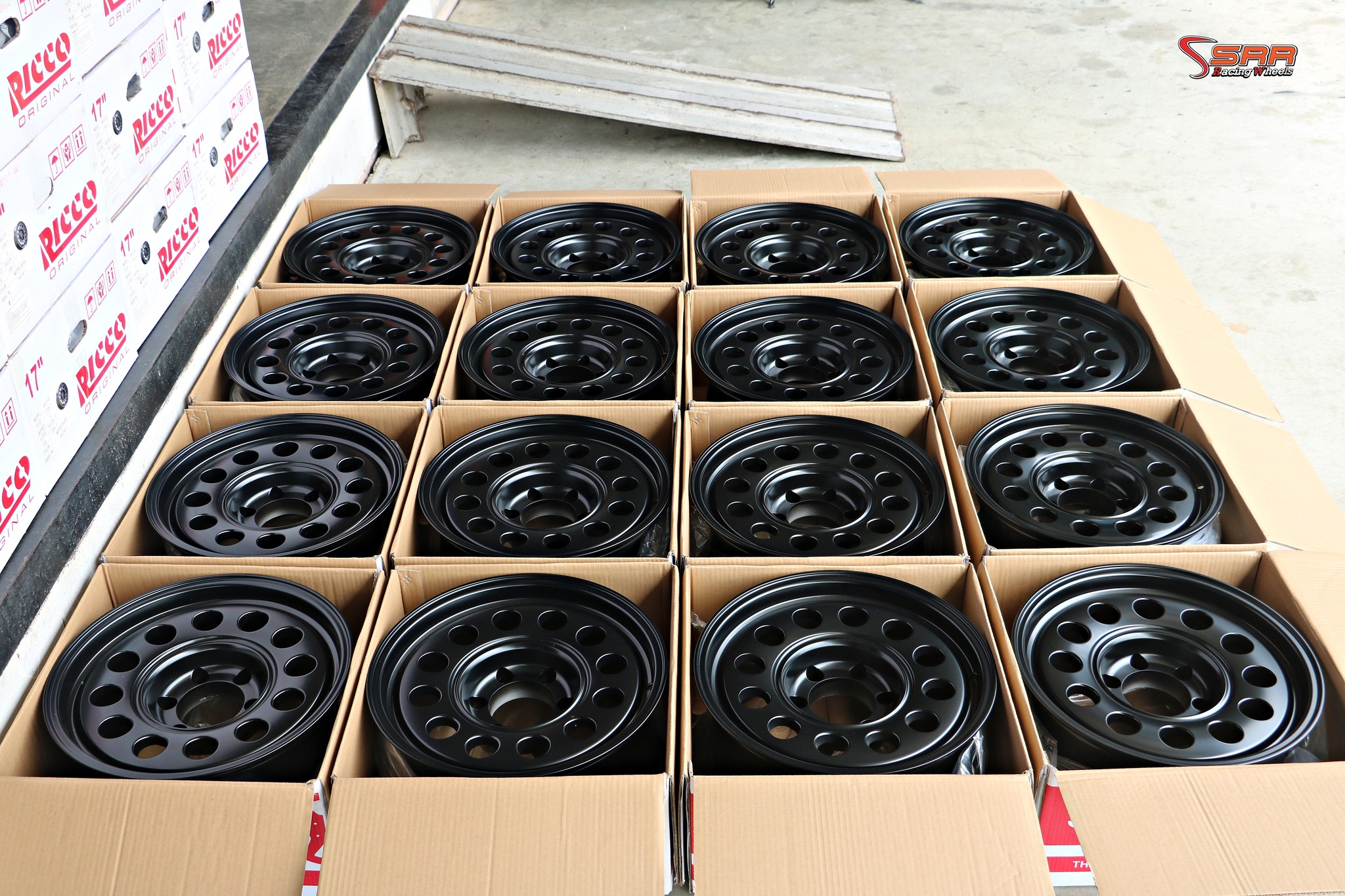 ขอบ17 ลายลูกโม่ สวยๆ ดุๆ