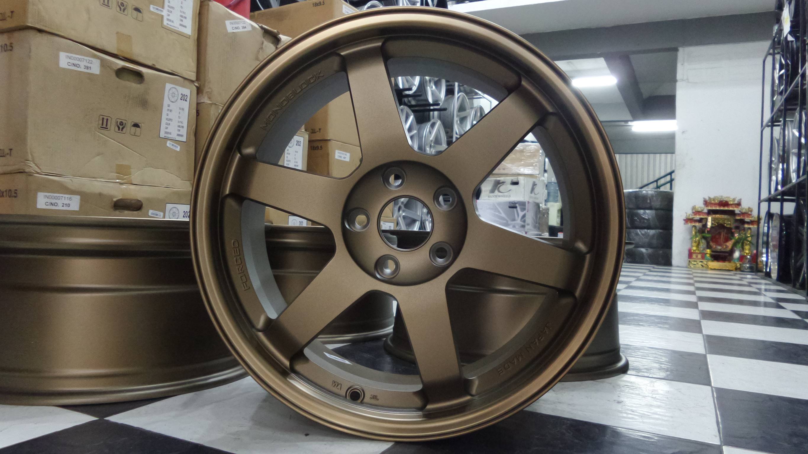 ล้อใหม่ TE37 ขอบ18 ใส่เก๋งชุด 9800 ปกติ 22000