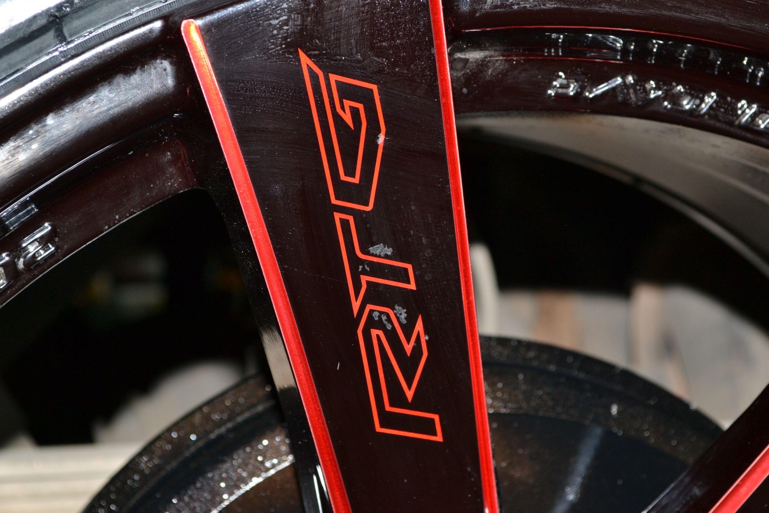 ล้อแท้ LENSO RTG ขอบ18พร้อมยางFALKEN ราคาถูก