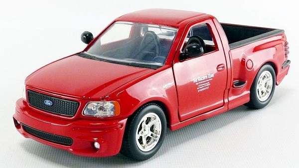 พรีออเดอร์ Jada โมเดลรถ โมเดลรถยนต์ ฟาส "Fast" USA Ford F150 SVT Lightning 1999 "Fast&Furious" สเกล 1:24