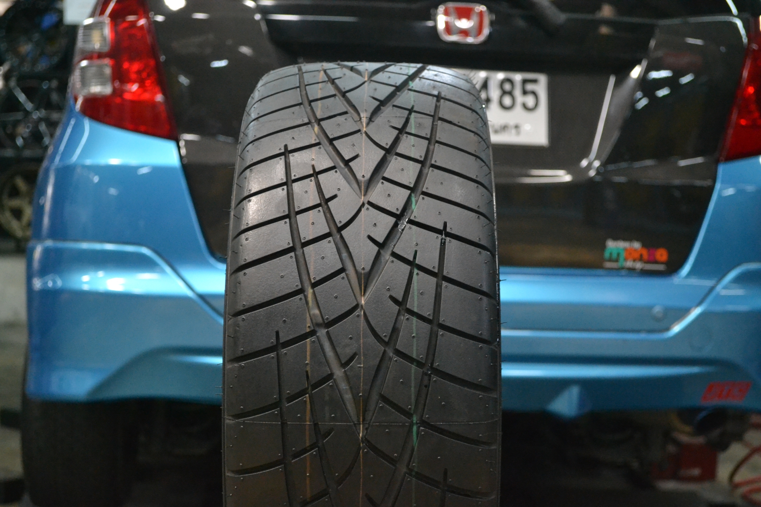 ยางใหม่ TOYO R1R 195/50-15 ขายราคาส่ง