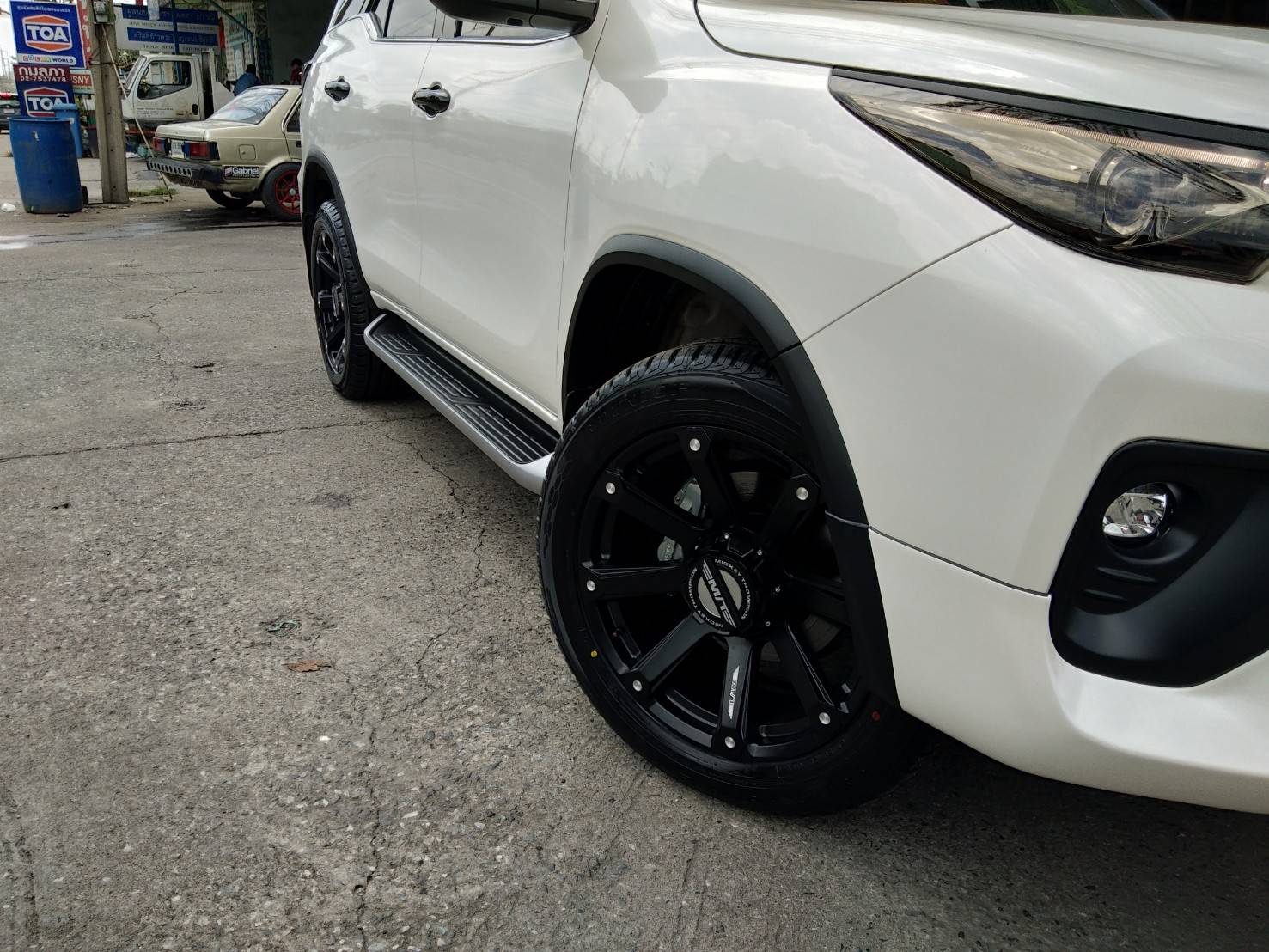 ล้อแท้ MICKEY THOMPSON ROUSH ขอบ20