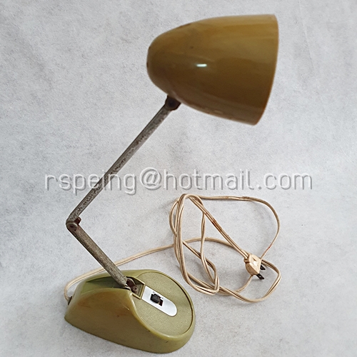 โคมไฟตั้งโต๊ะวินเทจ พับได้ (สภาพโชว์)