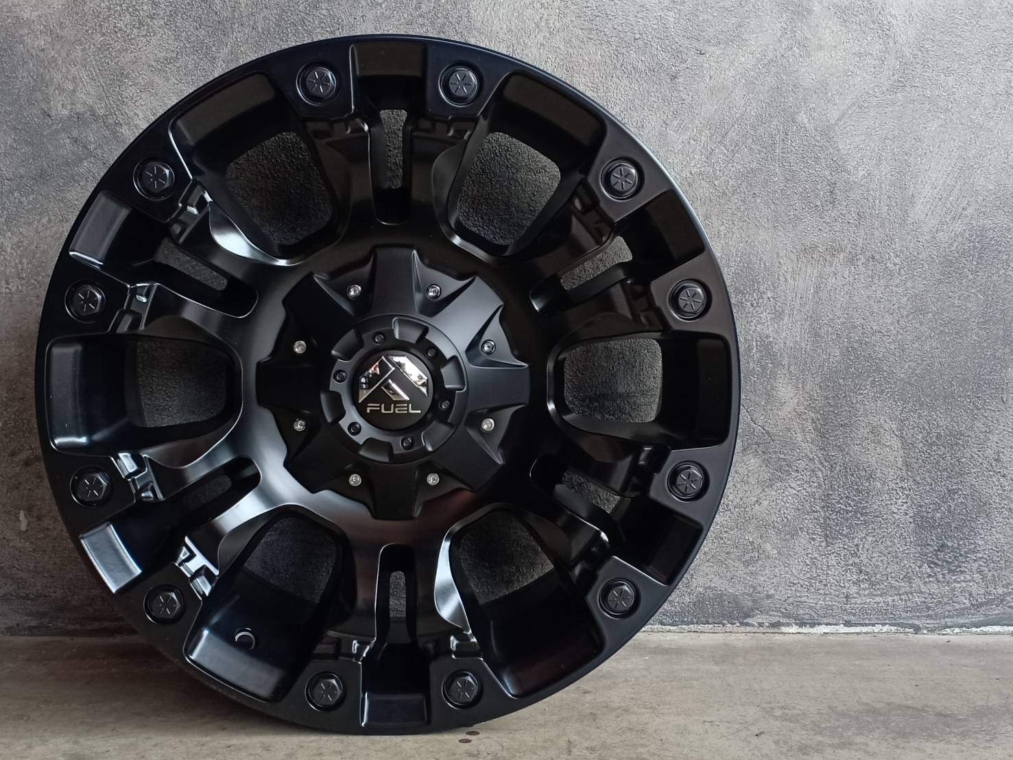 FUEL-VAPOR 18X9 6X135/6X139.7 +20 106.1 MATTE BLACK