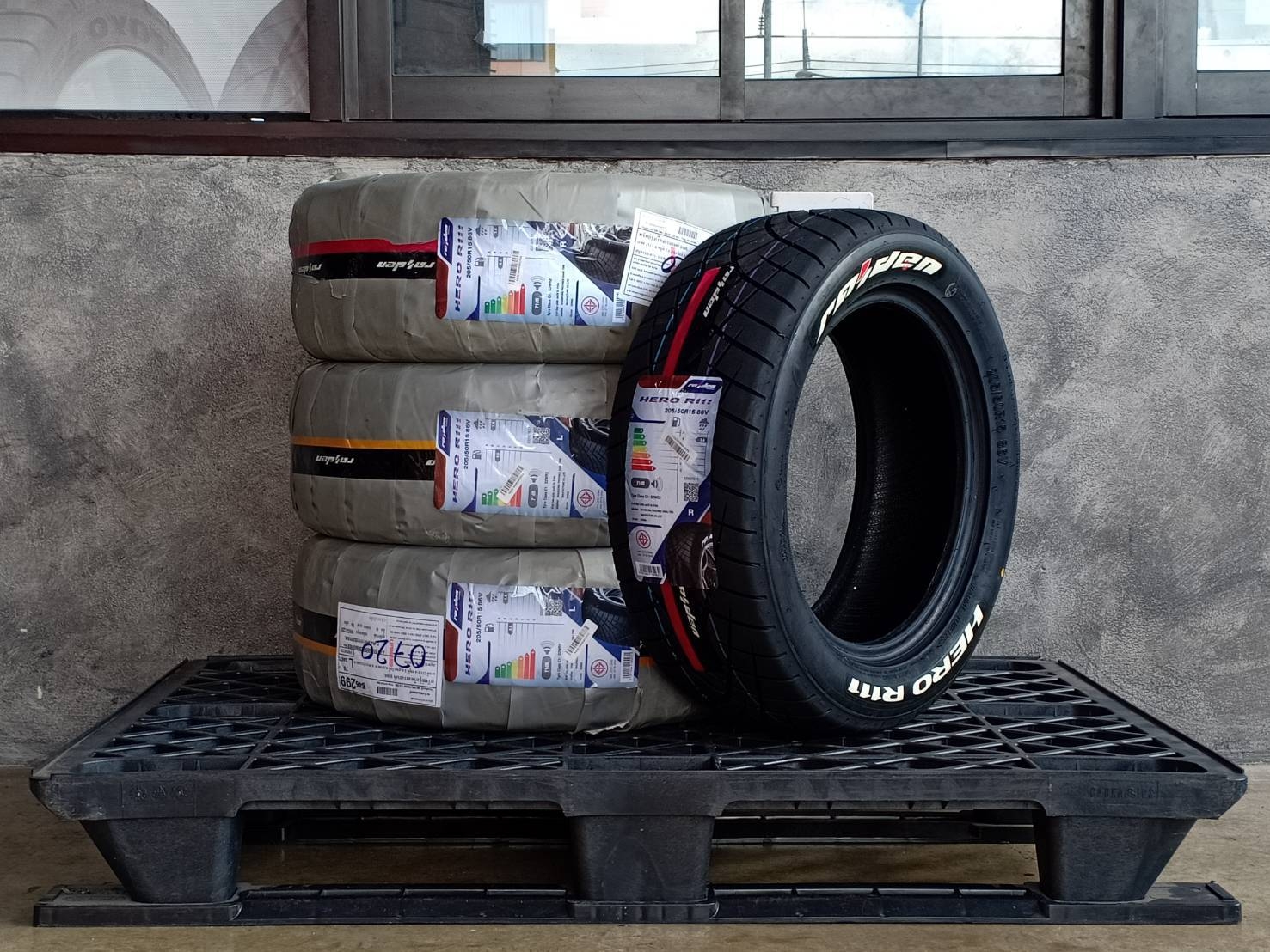 RAIDEN 205/50R15 HERO R111