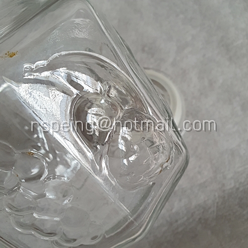 โถแก้ว โหลแก้วใสแปดเหลี่ยม มีฝาปิดสูญญากาศ ลายผักผลไม้ Made in France