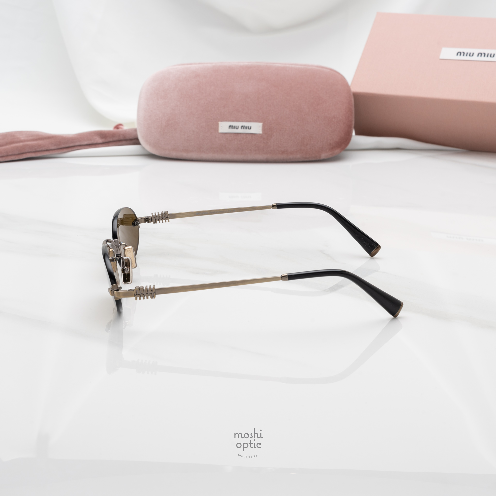 แว่นกันแดด Miu Miu MUA54S 26C09Z