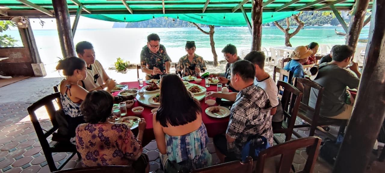 PhiPhi Island 1 day tour