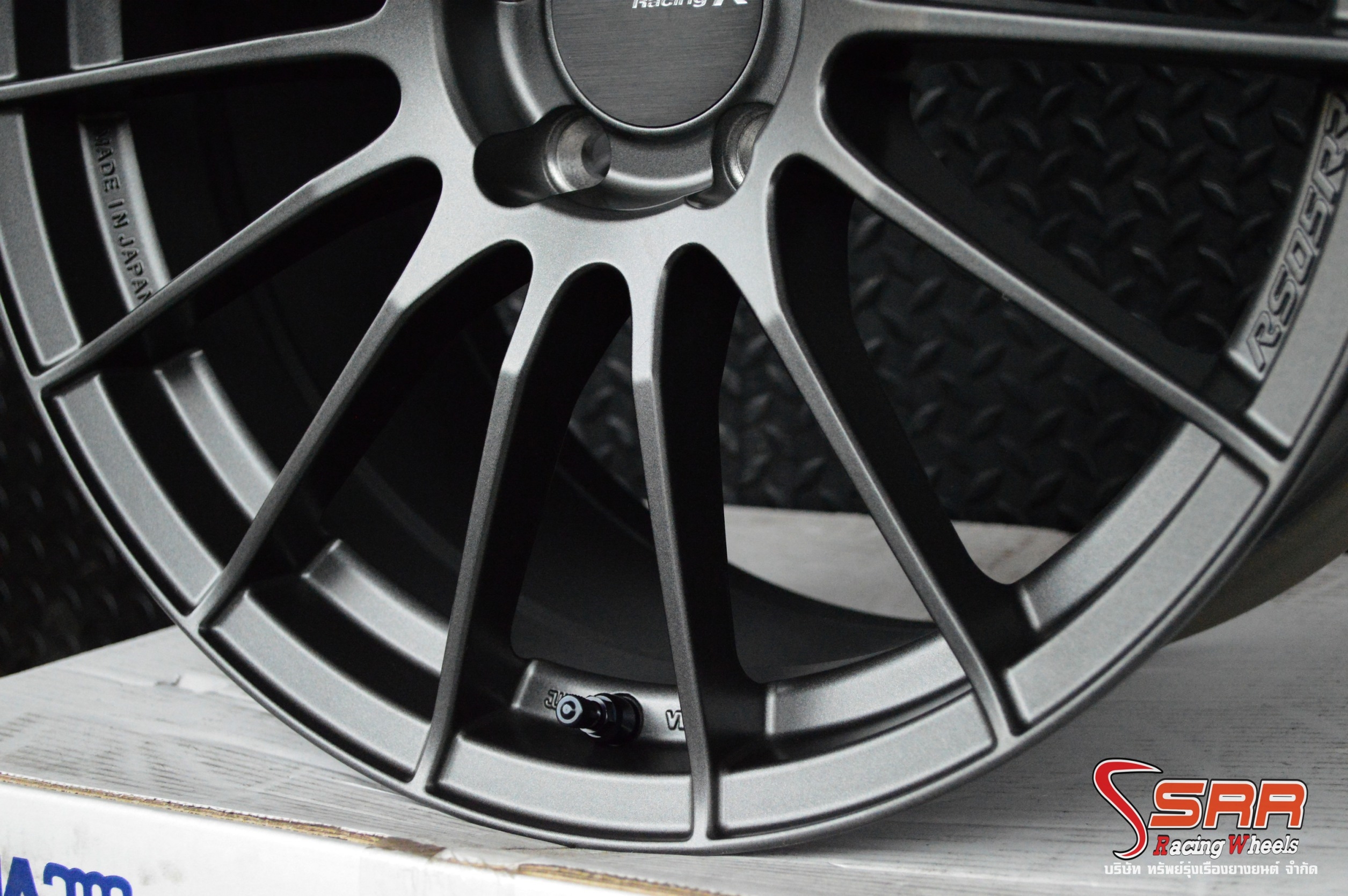 ล้อแท้ ENKEI RS05RR ขอบ18 ลดราคา