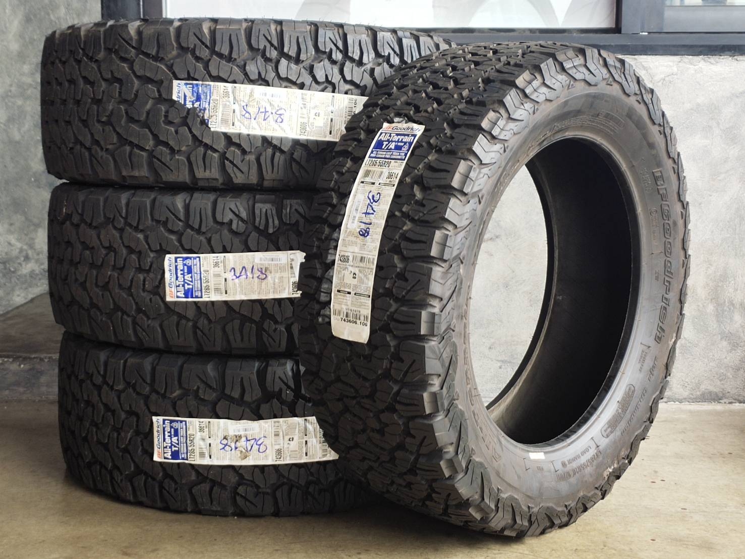 BFGOODRICH 285/55R20 AT-KO2 ราคาถูก