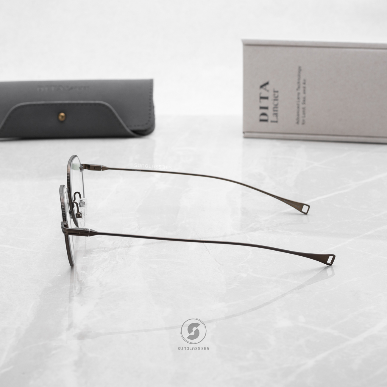 แว่นสายตา DITA LANCIER DLX117 A 02 with Blue Control Lens