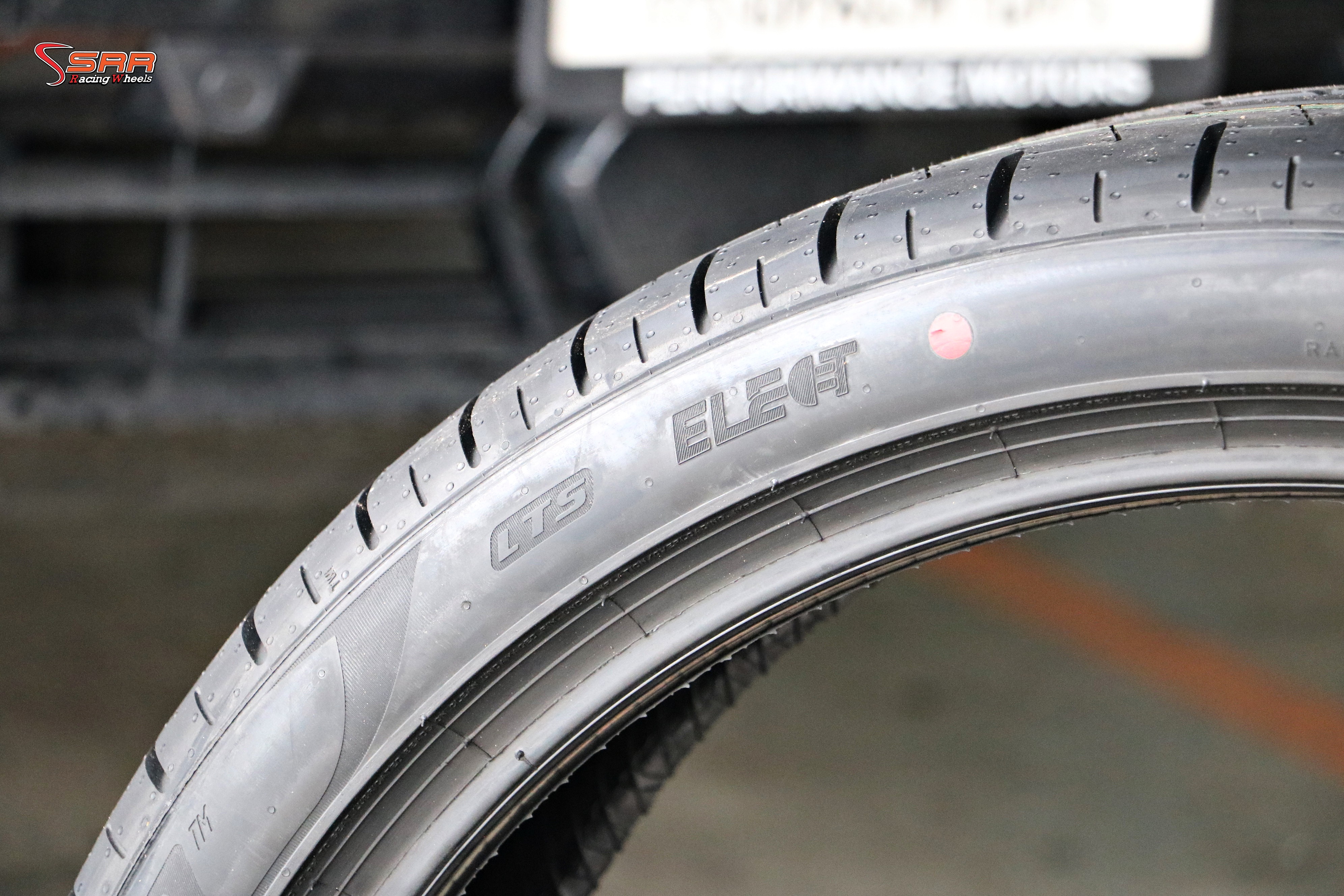 Pirelli Pzero Pz4 Seal inside ยางขอบ23 ตรงรุ่น BMW X7