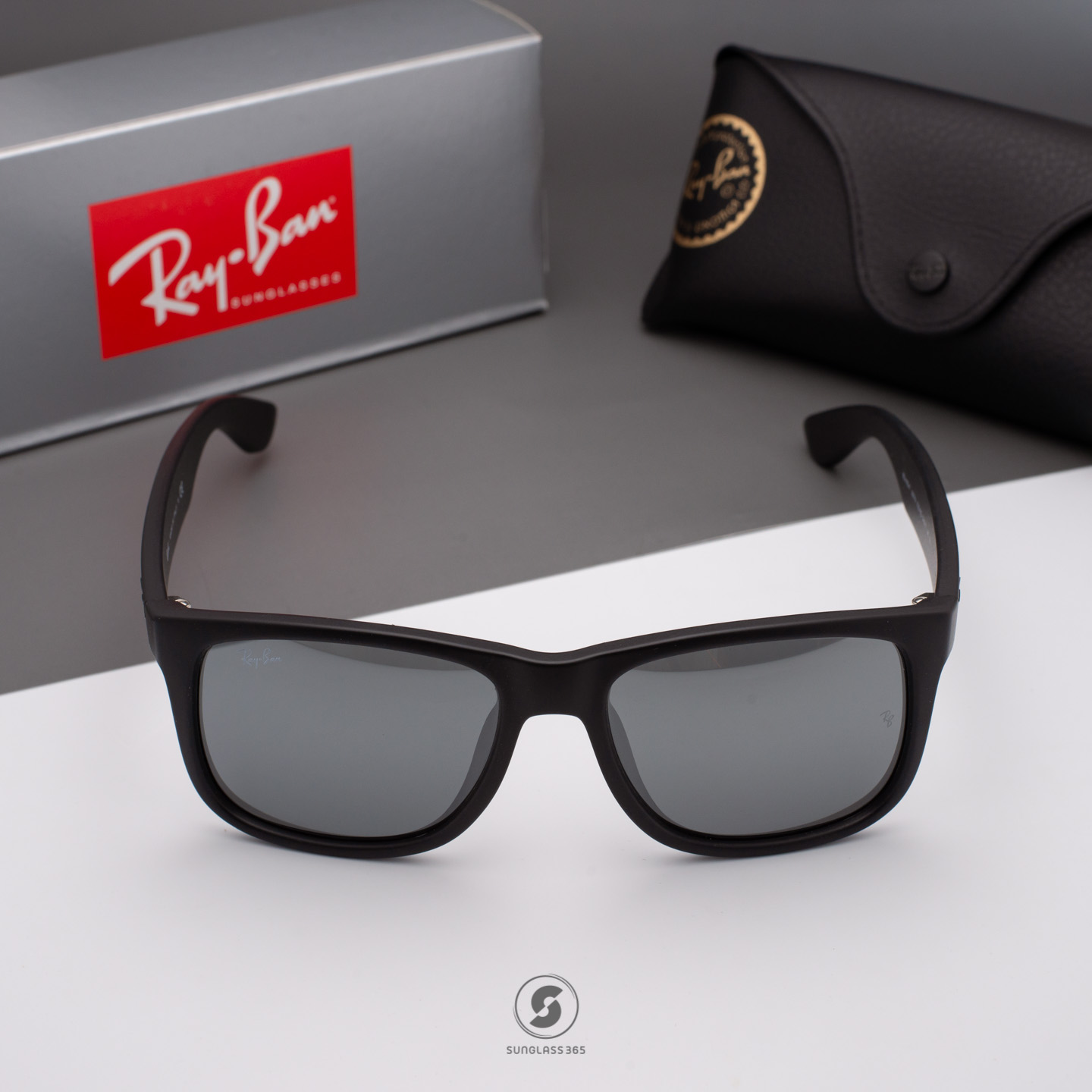 Ray-Ban RB4165F 622/6G Justin Black rubber Grey silver mirror