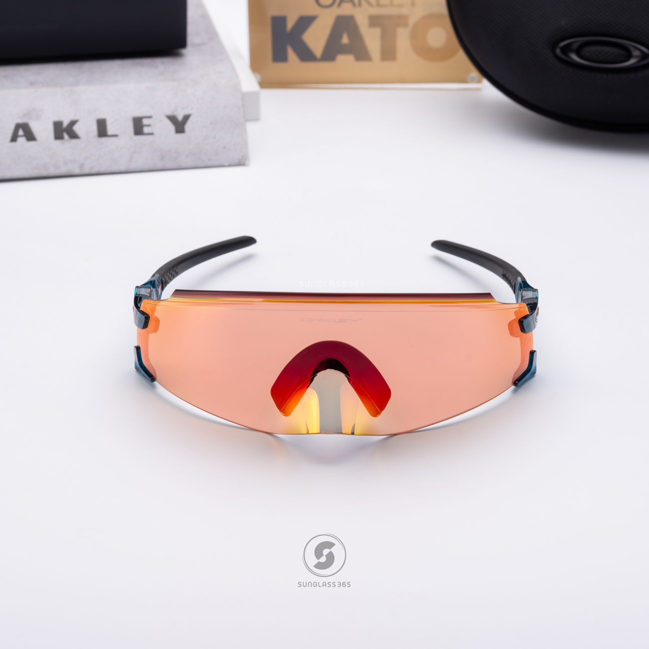 OAKLEY KATO OO9455M-30 Translucent Balsam Prizm Trail Torch