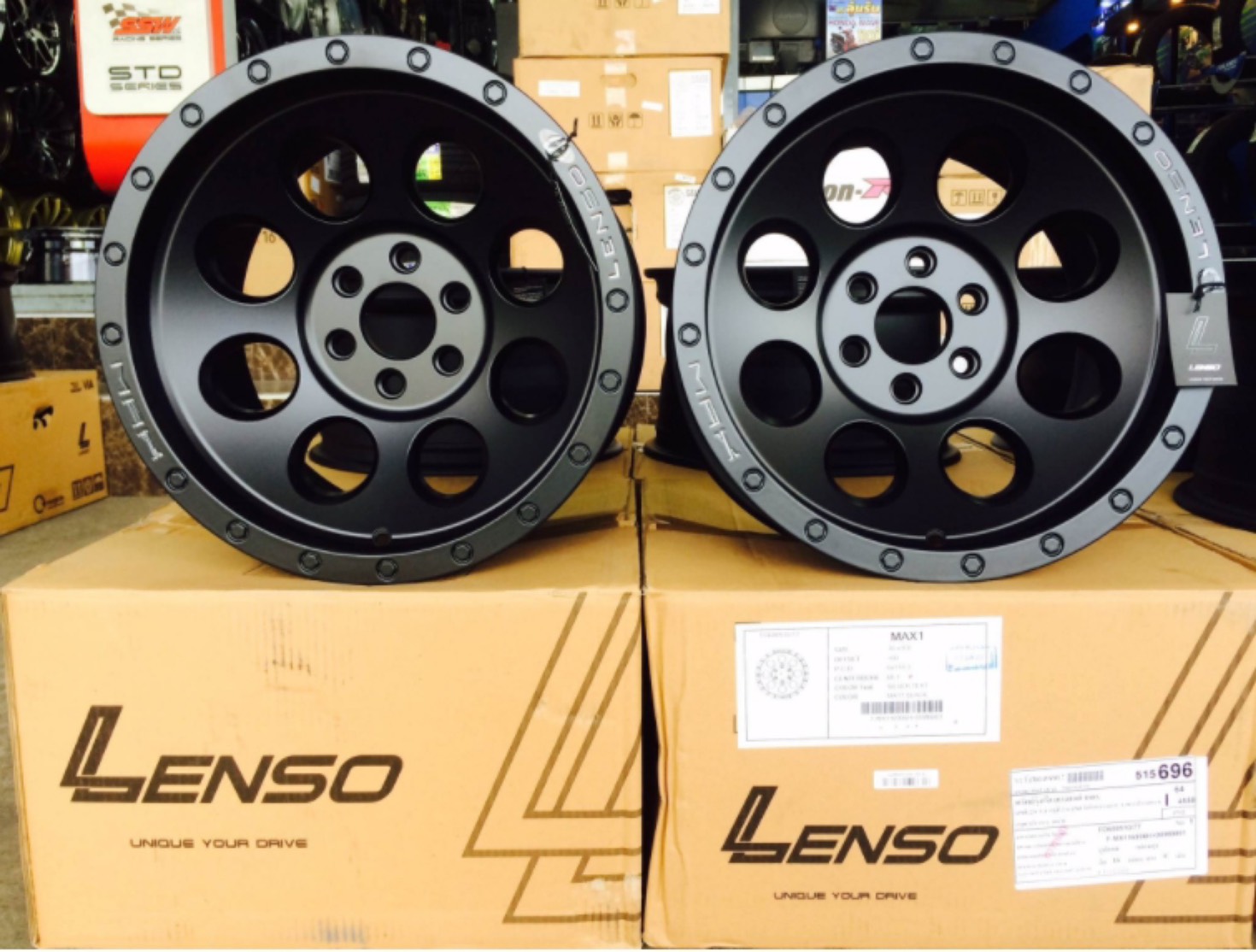 ล้อใหม่ขอบ16 ใส่นาวาร่า ราคาเริ่มต้นวงละ 3500 บาท